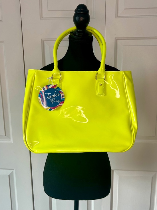 Taylor Swift Handbags - NEW Taylor Swift Wonderstruck Perfume Lime Green PVC Tote Bag
